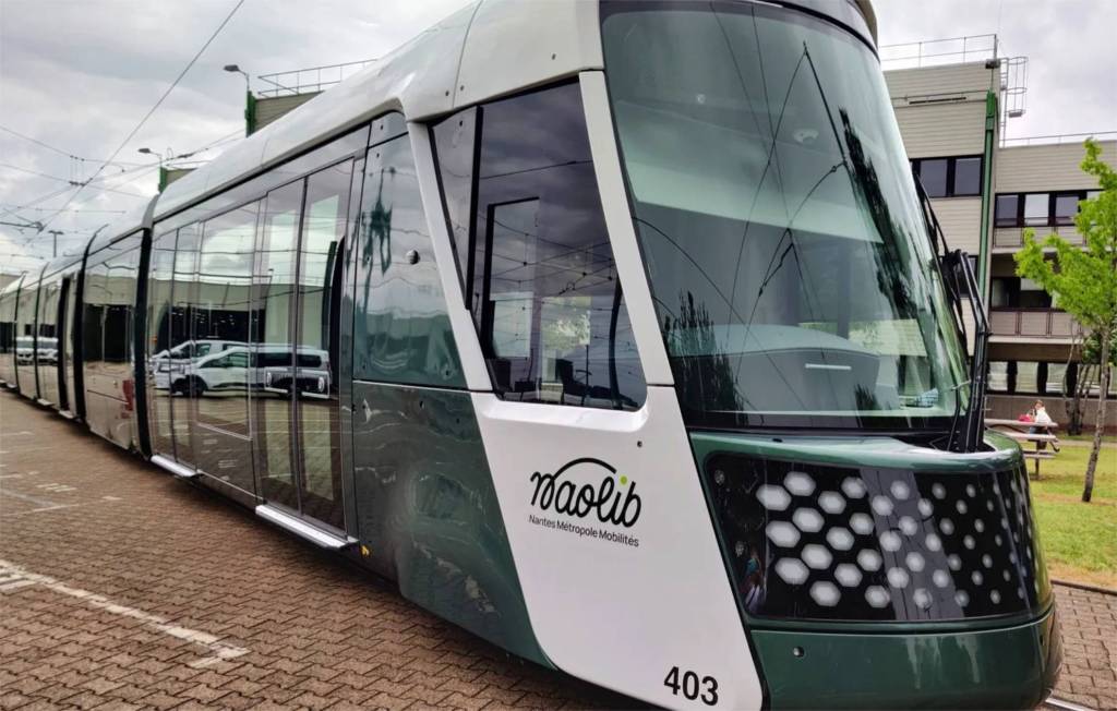 Sensipode – semitan-tram-01-67a60678e1381807975564.jpg